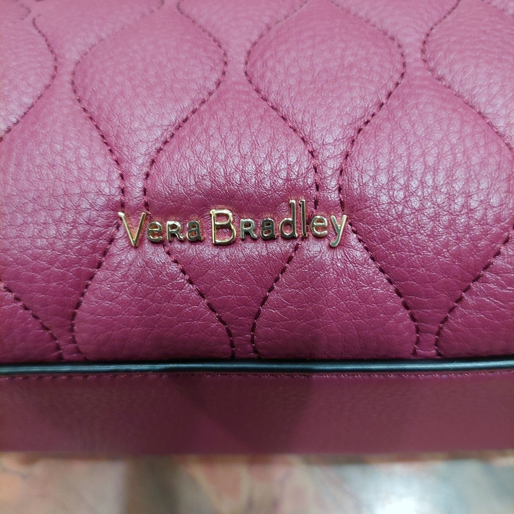 Vera Bradley Leather Purse Preowned Excellent Condition - Picture 2 of 8